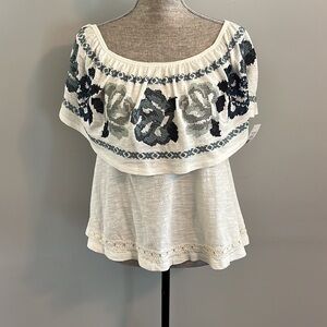 Free People 100% cotton embroidered shirt. Blue/ light blue roses.  Size small